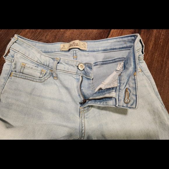 Hollister Skinny Jeans - Picture 5 of 12